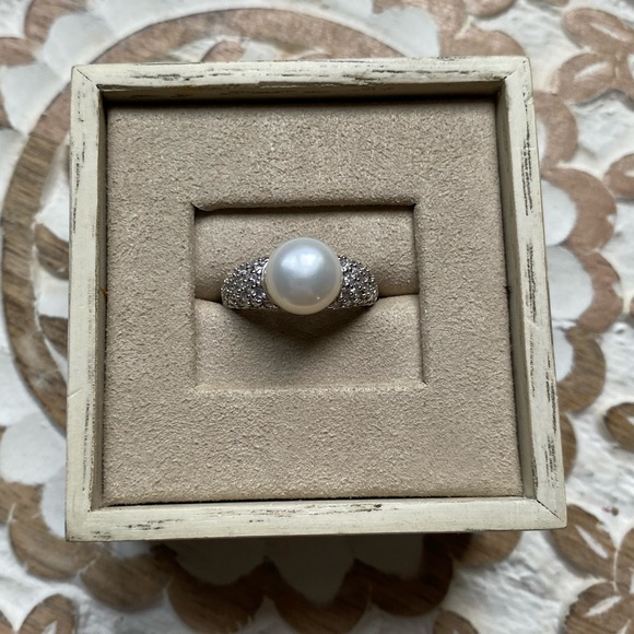 Pearl Style Ring - Picture 1 of 2